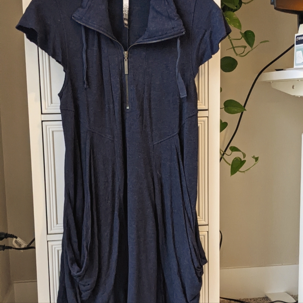 Bubble style knit dress or tunic